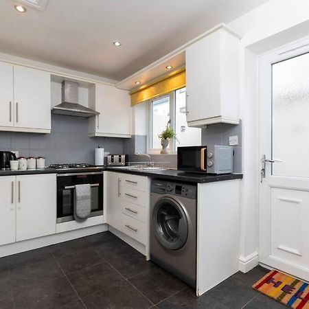 Town Centre & All The Comforts! Guisborough Exterior photo